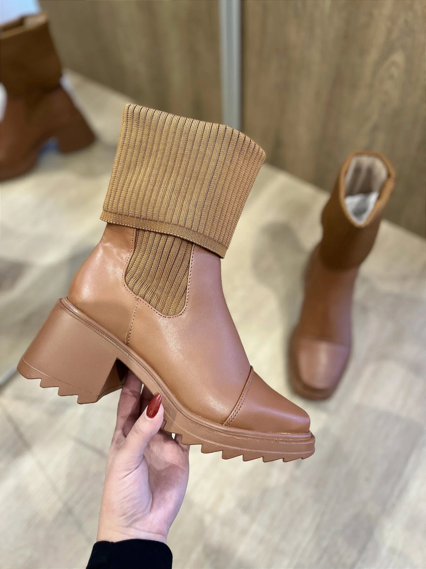 Bota Versatile Essence - 3 em 1